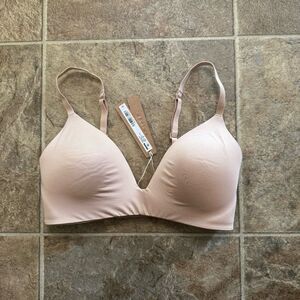 Skims Wireless Form T-shirt Bra ClaSkims Wireless Form T-shirt Bra Clay Size 32C